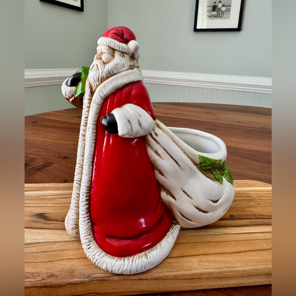 Vintage Old World Santa Planter / Treat Dish Bowl Ceramic 1991 Claire Burke